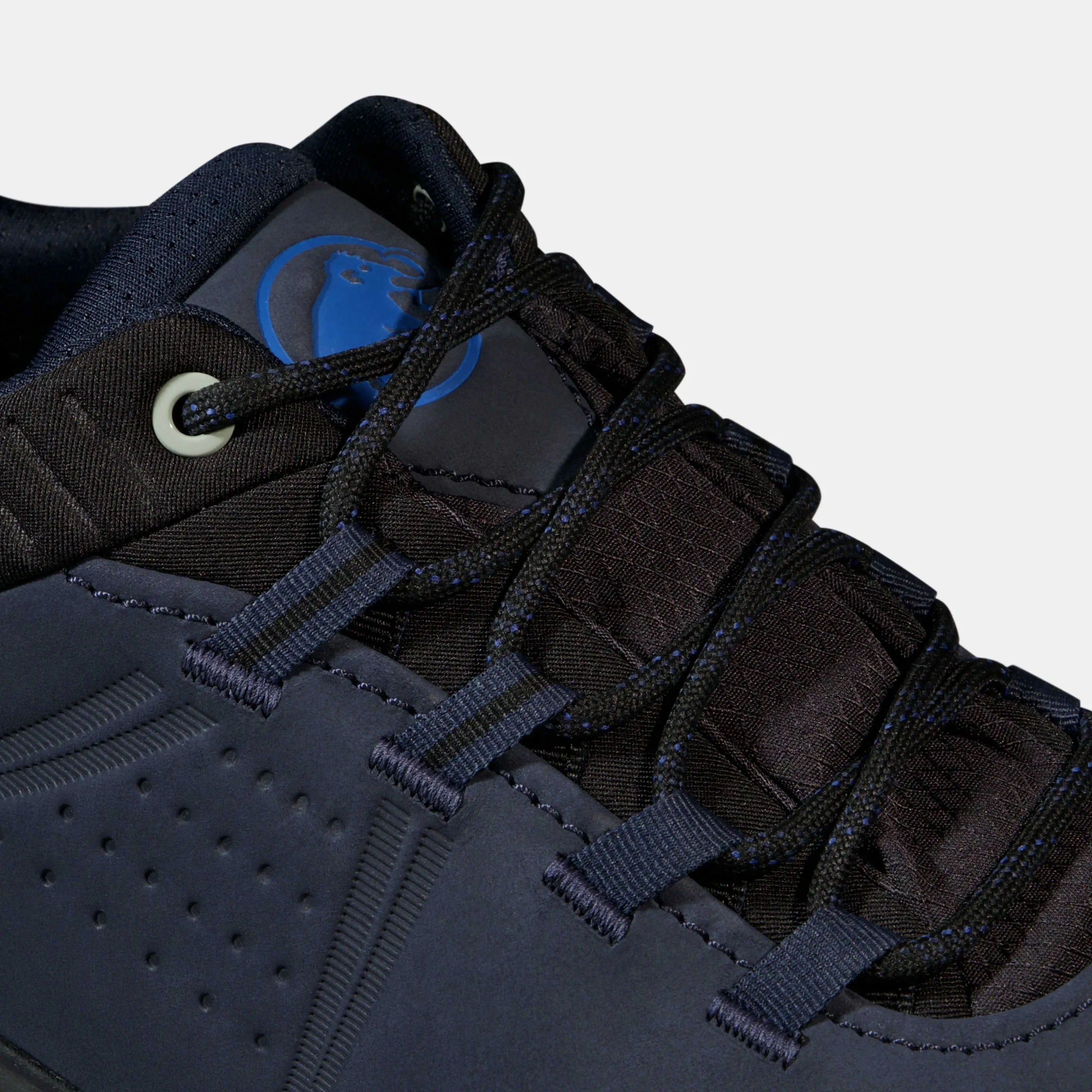 Nova IV Low GTX Women